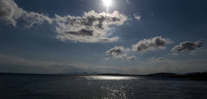 Καιρός Αγίου Πνεύματος: Πού αναμένονται καταιγίδες – Άνοδος της θερμοκρασίας