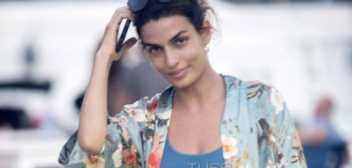 Τόνια Σωτηροπούλου: Οι τελευταίες βόλτες στην Κεφαλονιά με άκρως καλοκαιρινό look!