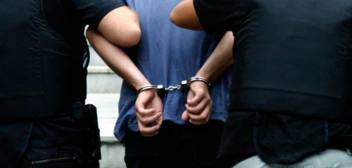 Συλλήψεις για ναρκωτικά και όπλα σε Μεσολόγγι και Αιτωλικό