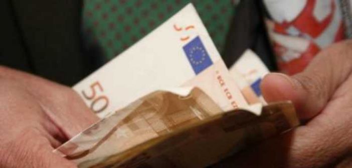 Τι θα γίνει με το δώρο Χριστουγέννων – Πώς θα πληρωθεί