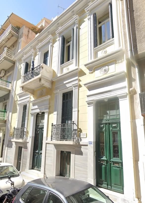 Εδώ έζησε ο Αγρινιώτης Κωνσταντίνος Χατζόπουλος - Τι αναγράφει η επιγραφή στην οδό Μαυρομιχάλη