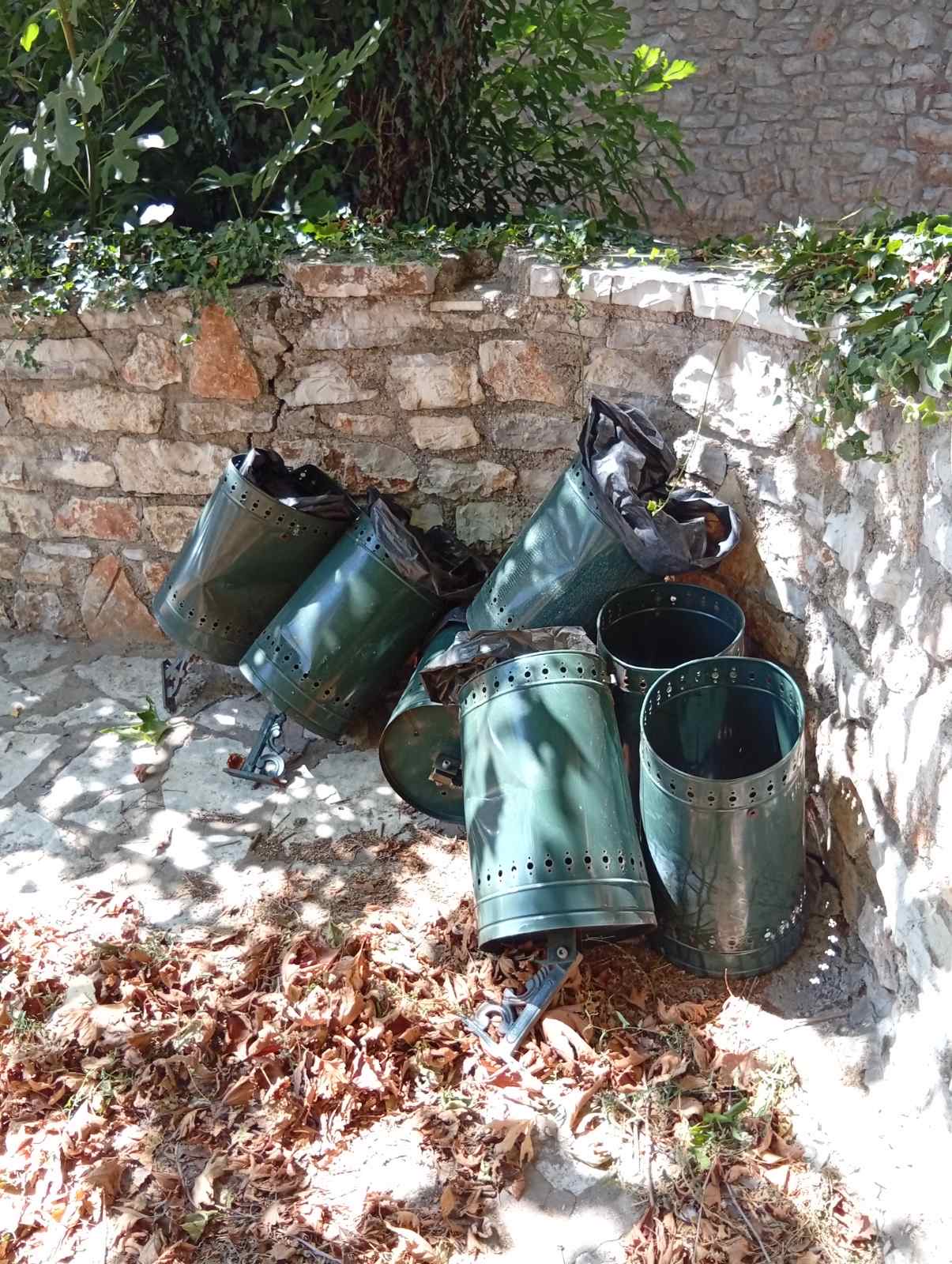Νύχτα βανδαλισμών στη Ναύπακτο