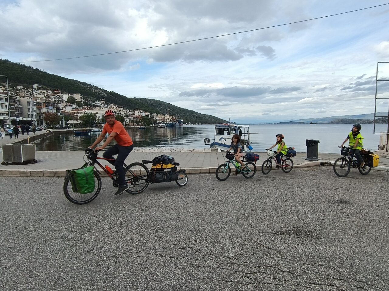 Στάση στην Αμφιλοχία για ποδηλάτες από την Γαλλία 