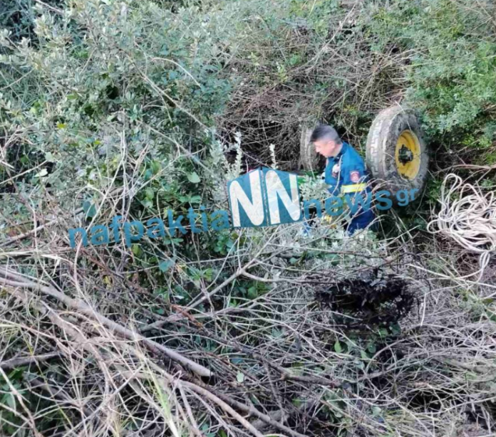 Μεσολόγγι: Τρακτέρ έπεσε σε ρέμα – Eπιχείρηση για τον απεγκλωβισμό του οδηγού που εντοπίστηκε χωρίς αισθήσεις 