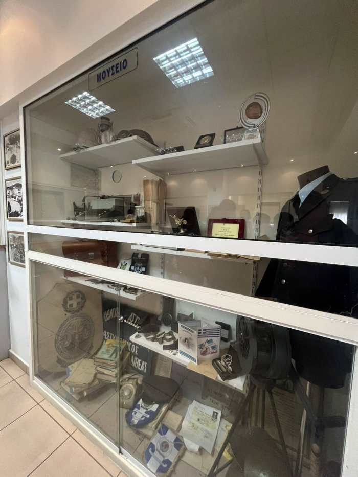 Διδακτική επίσκεψη μαθητών του Δημοτικού Σχολείου Θέρμου στο Αστυνομικό Τμήμα