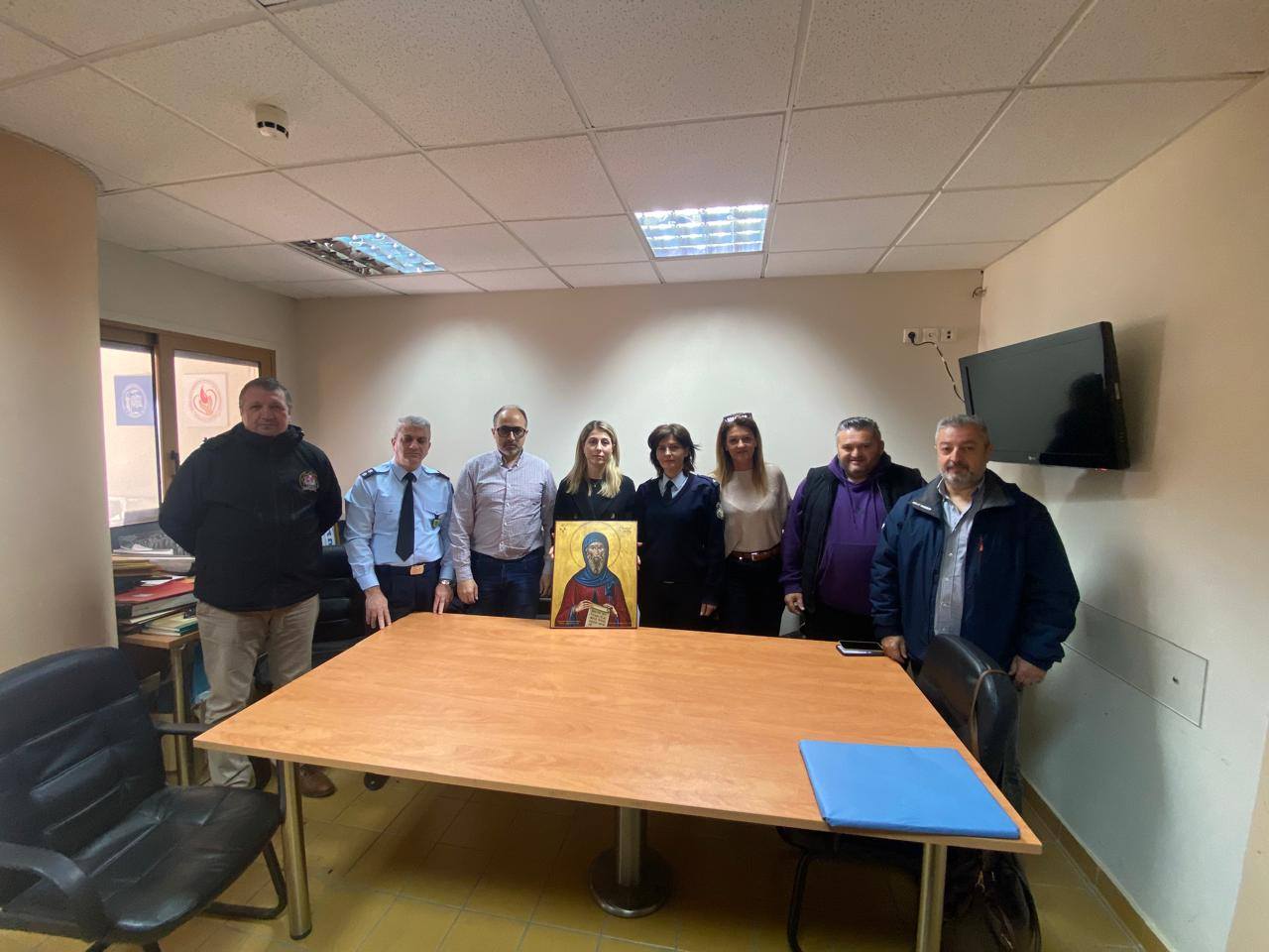 Δωρεά της εικόνας του Αγίου Αντωνίου στην μνήμη του αστυνομικού Αντώνη Πελέκη που έφυγε από τη ζωή 