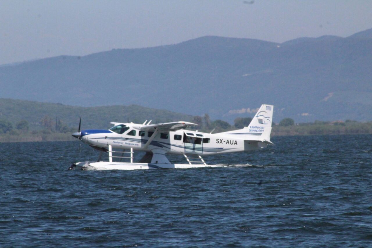 Στην Αμφιλοχία υδροπλάνο και ο Πρόεδρος της Hellenic Seaplanes