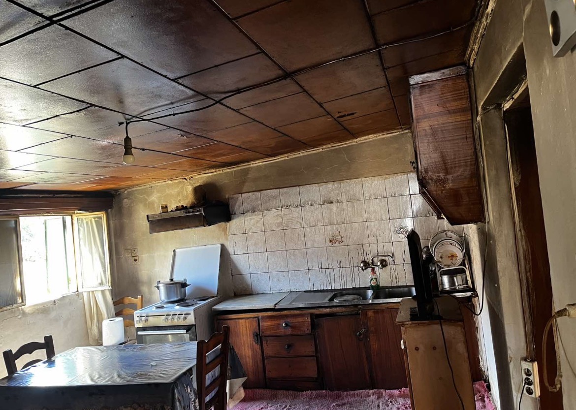 Αμφιλοχία: Στάχτη κατοικία στο Ρίβιο από φωτιά – Μεγάλη η κινητοποίηση της Πυροσβεστικής