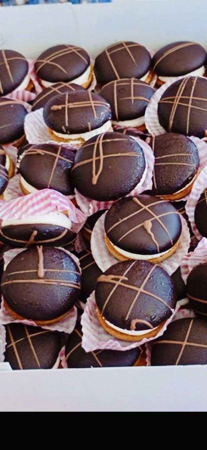 Στο πνεύμα της προσφοράς η Αγία Τριάδα Αγρινίου ανήμερα και του Αγίου Πνεύματος