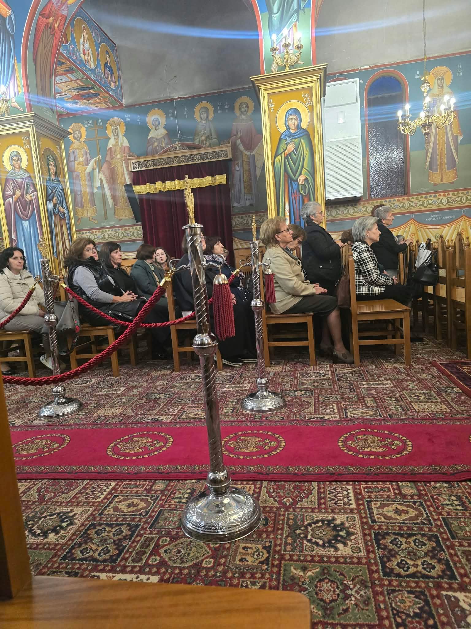 Τίμησαν τον Άγιο Δημήτριο στα Καλύβια Θέρμου – Με λαμπρότητα ο Πανηγυρικός Εσπερινός στον Κοιμητηριακό Ναό