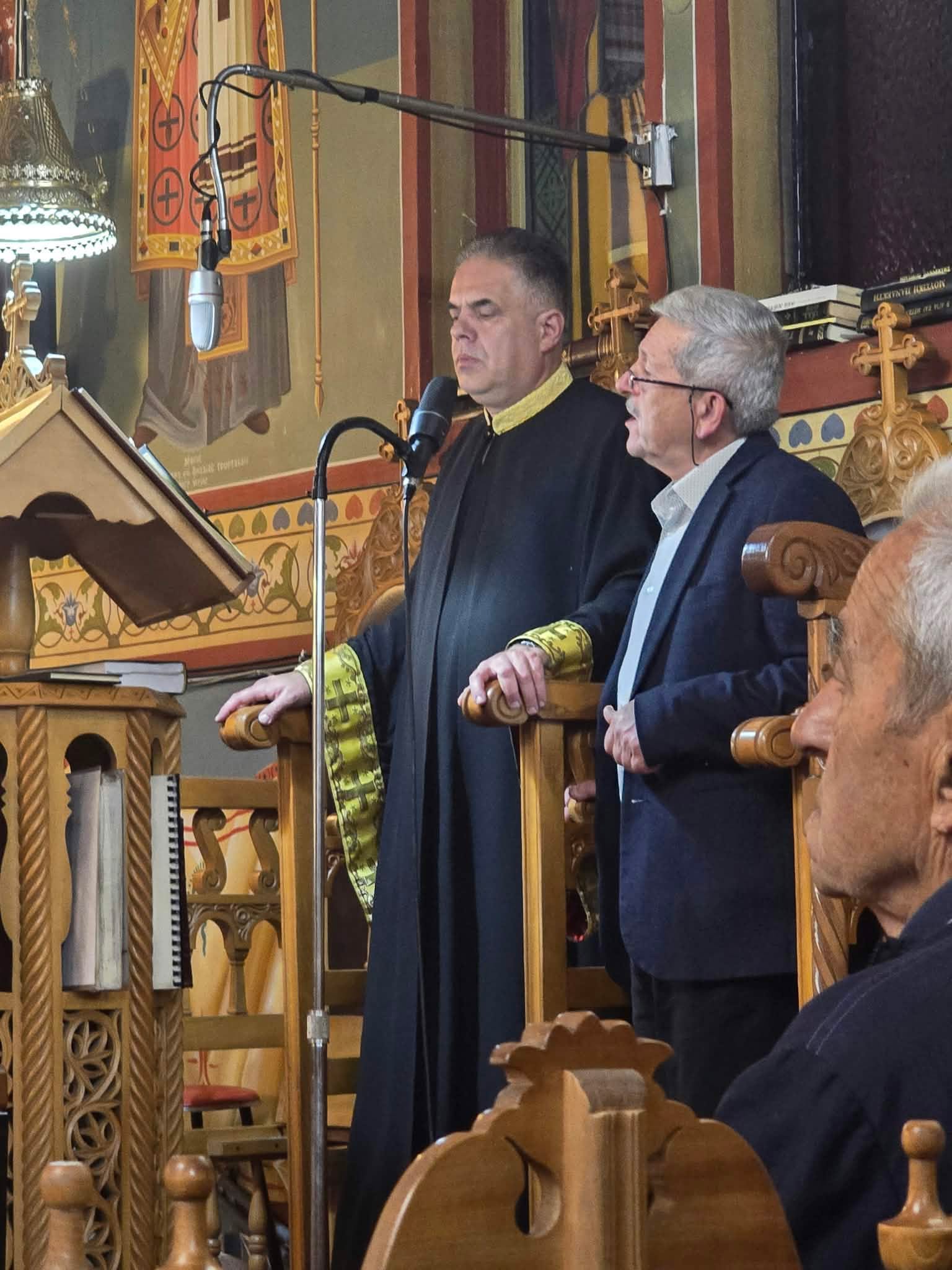 Τίμησαν τον Άγιο Δημήτριο στα Καλύβια Θέρμου – Με λαμπρότητα ο Πανηγυρικός Εσπερινός στον Κοιμητηριακό Ναό