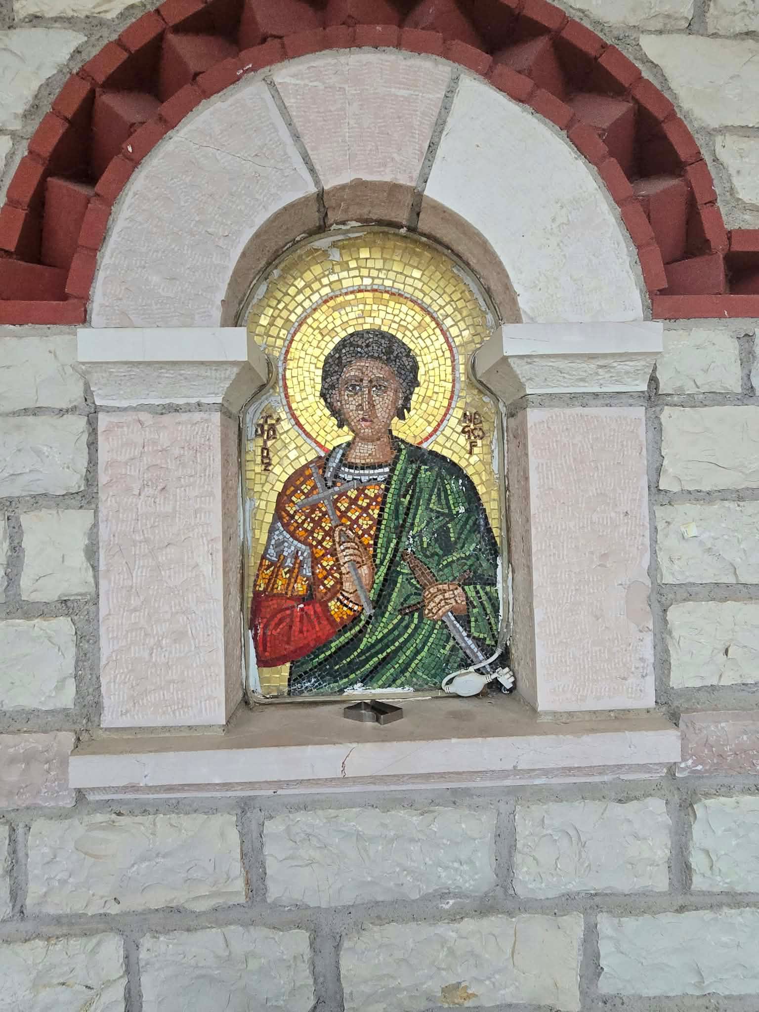 Τίμησαν τον Άγιο Δημήτριο στα Καλύβια Θέρμου – Με λαμπρότητα ο Πανηγυρικός Εσπερινός στον Κοιμητηριακό Ναό