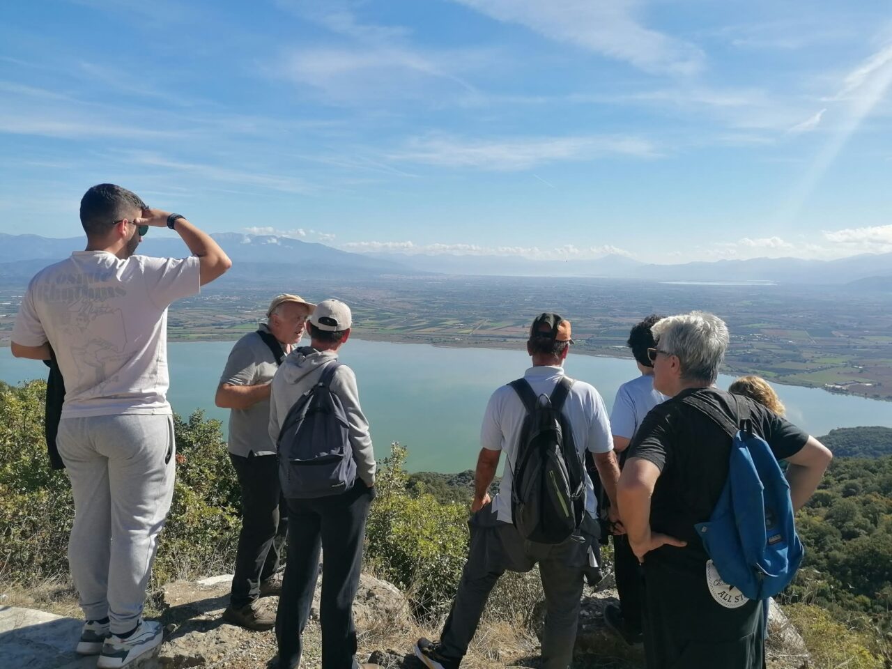 Φθινοπωρινή απόδραση στο βελανιδοδάσος Ξηρομέρου με αναβίωση εθίμου και ιστορική περιήγηση