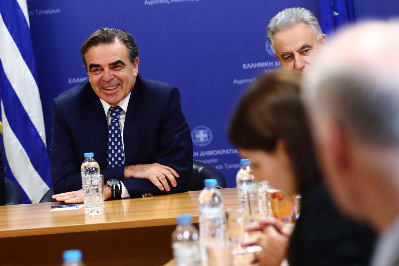 ΥΠ.Α.Α.Τ.: Ξεκίνησε ο «Διάλογος με την παραγωγή» - Πρώτη συνάντηση του Μαργαρίτη Σχοινά με την ΕΘ.Ε.Α.Σ.