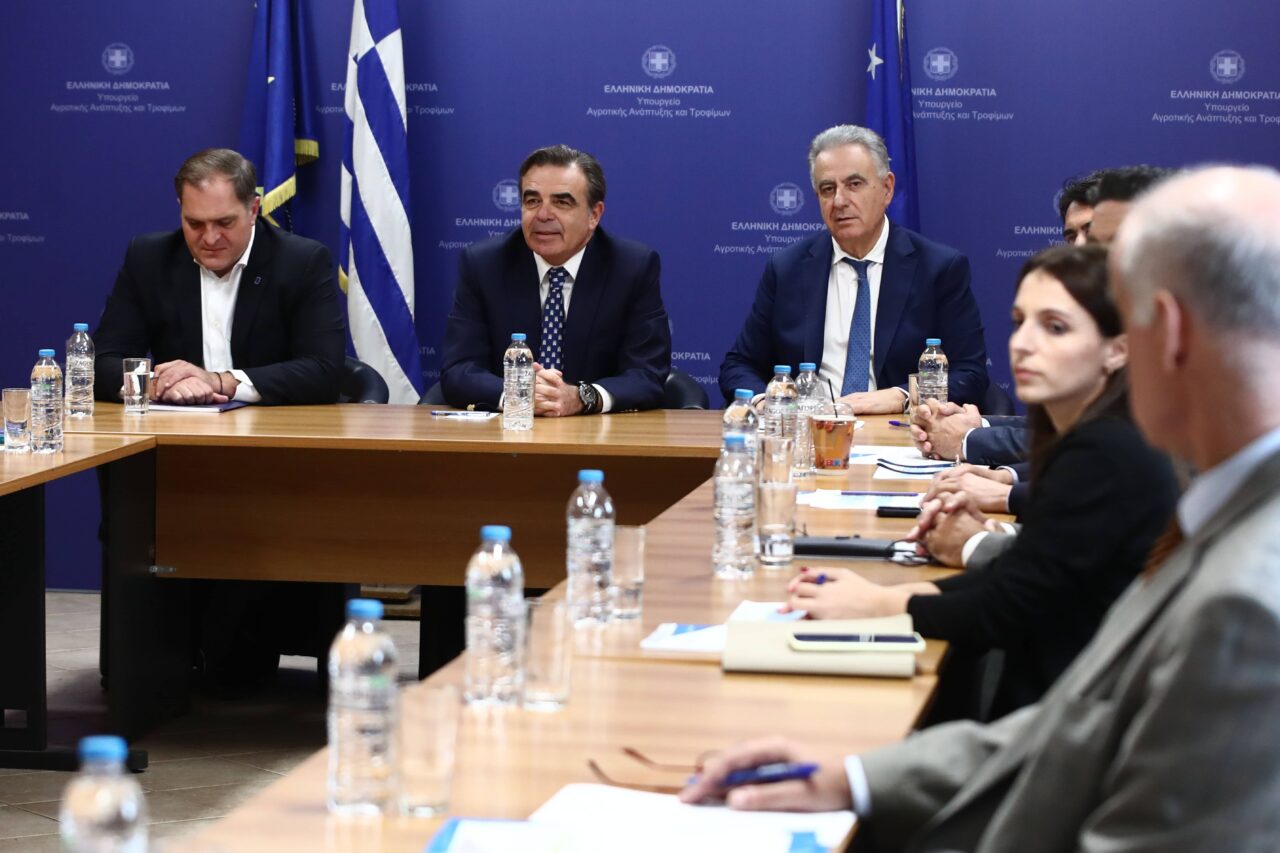 ΥΠ.Α.Α.Τ.: Ξεκίνησε ο «Διάλογος με την παραγωγή» - Πρώτη συνάντηση του Μαργαρίτη Σχοινά με την ΕΘ.Ε.Α.Σ.
